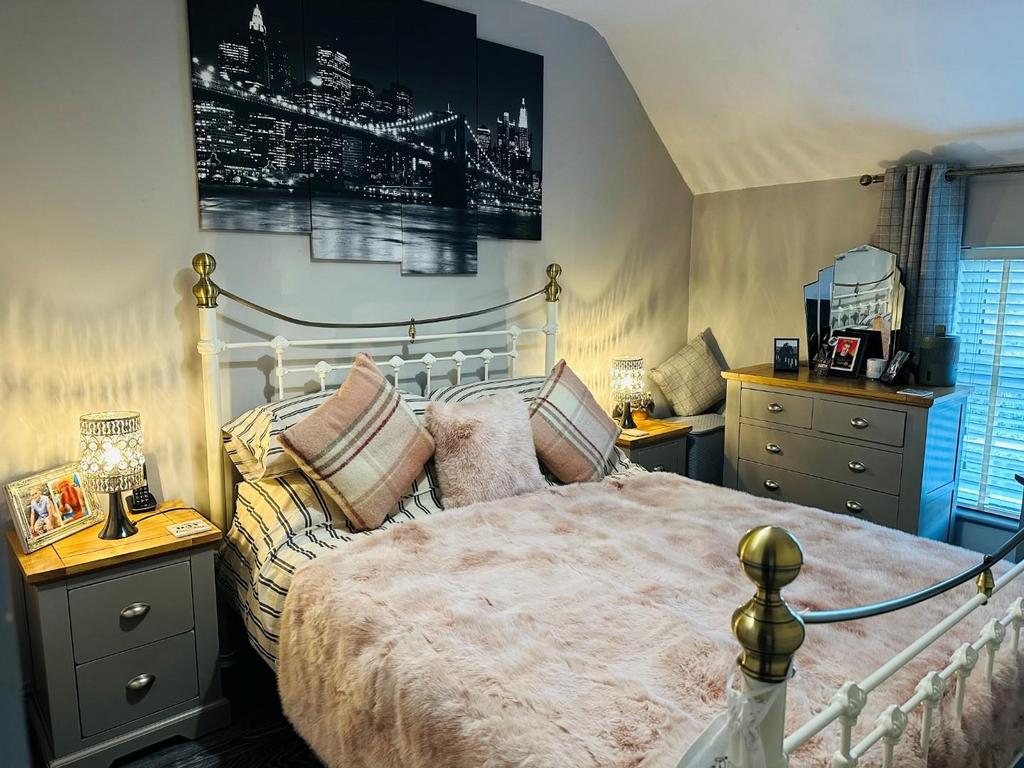 Bedroom.jpg