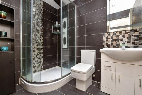 27 Hanno Close, Wallington, SM6 9BZ