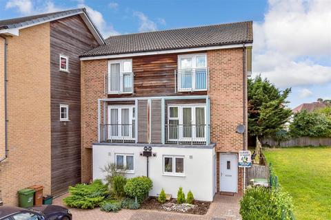 27 Hanno Close, Wallington, SM6 9BZ
