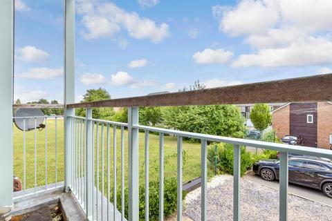 27 Hanno Close, Wallington, SM6 9BZ