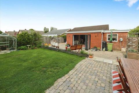 3 bedroom bungalow for sale, Saxilby Road, Sturton By Stow