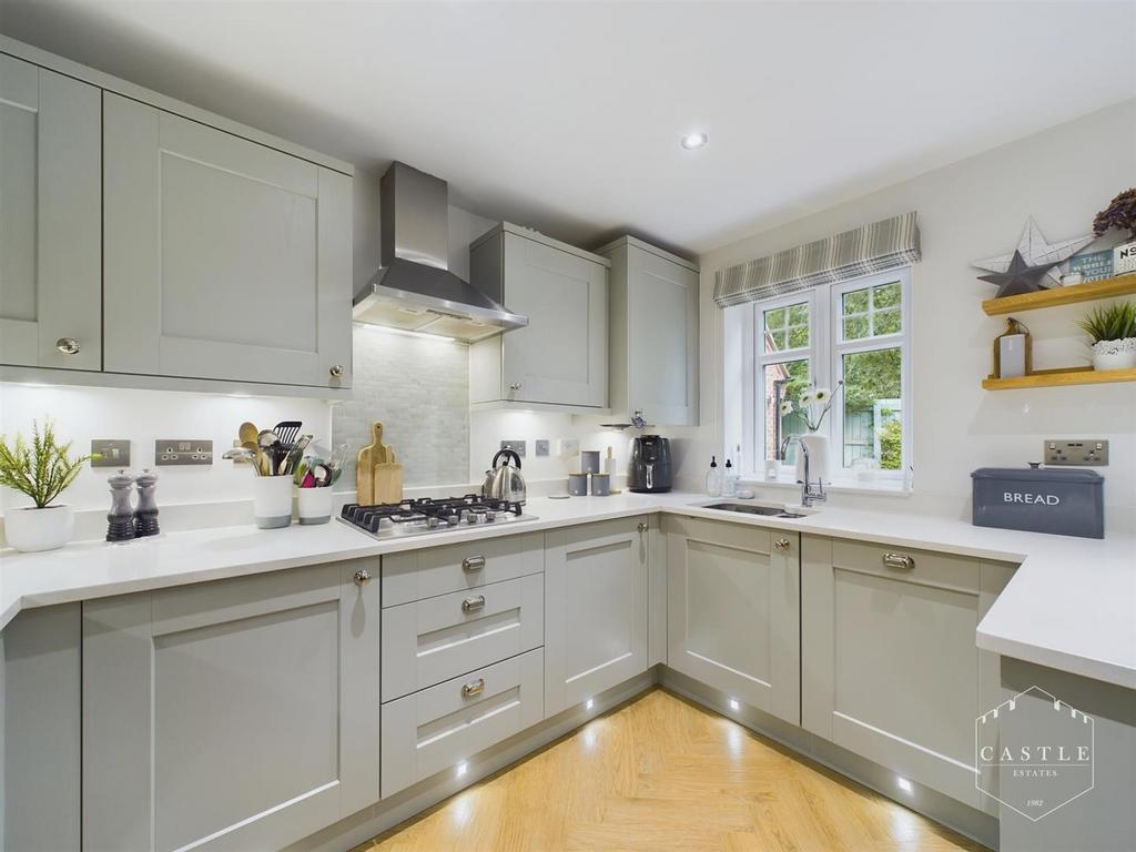 Dining kitchen