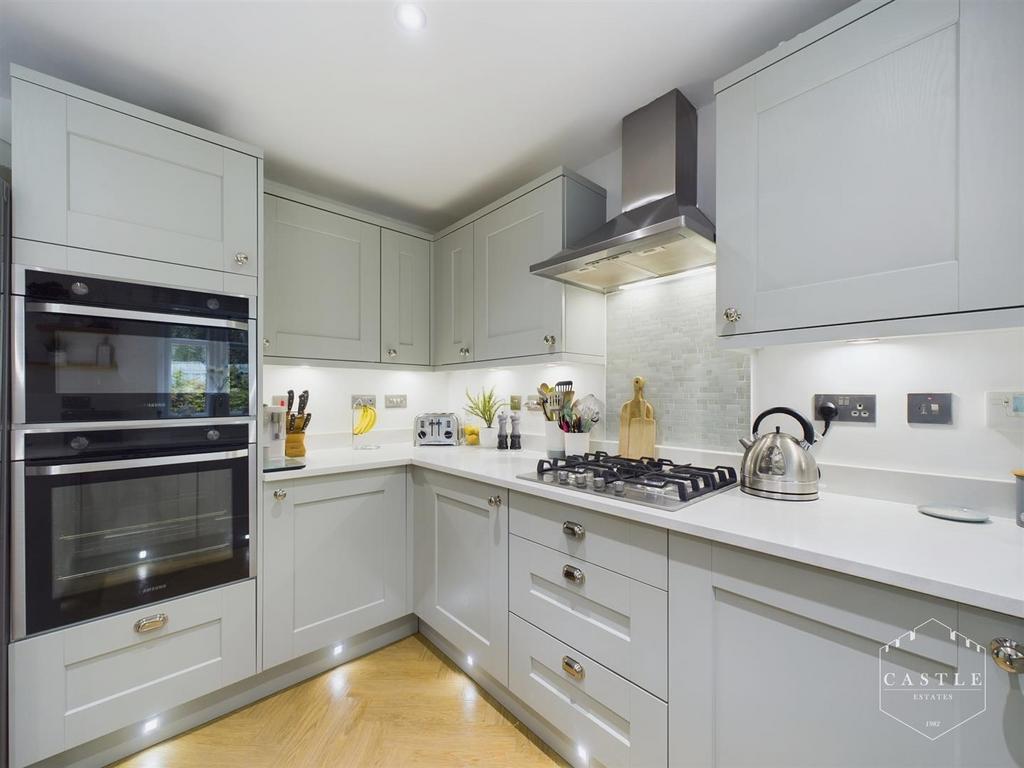 Dining kitchen