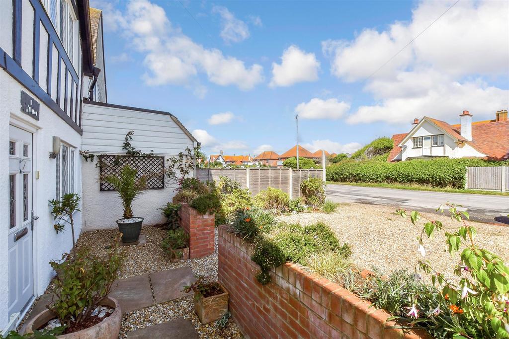 Driveway/Parking
