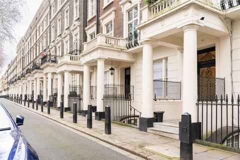 4 bedroom flat for sale, Sussex Gardens, London W2