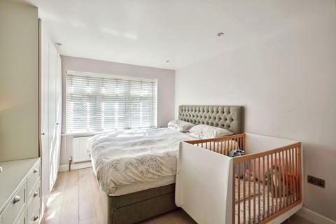 14 Black Rod Close, Hayes, UB3 4QJ