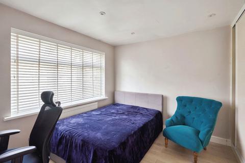 14 Black Rod Close, Hayes, UB3 4QJ