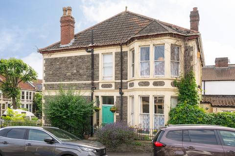 5 bedroom end of terrace house for sale, Horfield, Bristol BS7