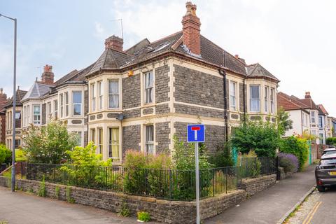 5 bedroom end of terrace house for sale, Horfield, Bristol BS7