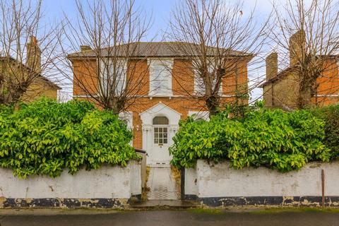 59 Windsor Road, London, E7 0QY