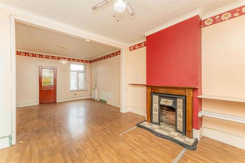 3 bedroom house for sale, Gloucester Road, Enfield