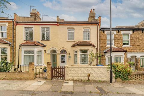 15 Gloucester Road, Enfield, EN2 0EX
