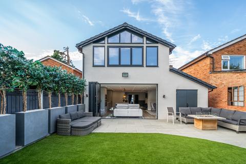 14 Rectory Close, Farnham Royal, Slough, SL2 3BG