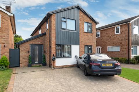 14 Rectory Close, Farnham Royal, Slough, SL2 3BG