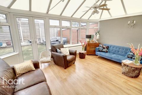 4 bedroom detached house for sale, Little Wheatley Chase, Rayleigh