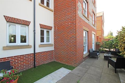 2 bedroom retirement property for sale, Stockbridge Road, Chichester