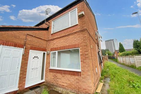 2 bedroom flat for sale, Totland Close, Manchester M12