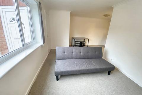 2 bedroom flat for sale, Totland Close, Manchester M12