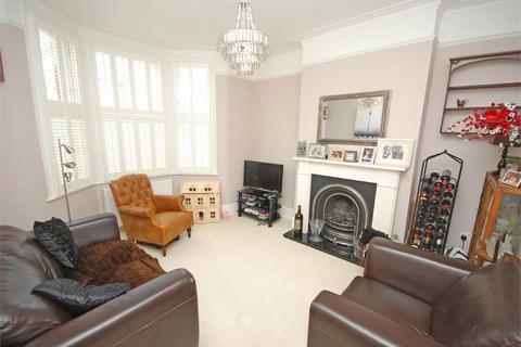 5 bedroom semi-detached house to rent, Grove Avenue, Twickenham