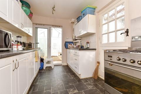 3 bedroom semi-detached house for sale, Arnhem Drive, New Addington, Croydon, Surrey