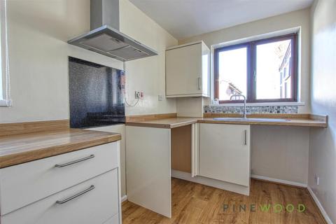 undefined, St. Peters Close, Newark NG22