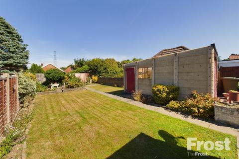 301 Kingston Road, Ashford, TW15 3SJ