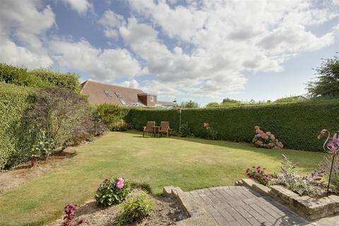 3 bedroom semi-detached bungalow for sale, Tranby Avenue, Hessle