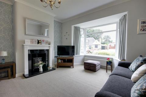 3 bedroom semi-detached bungalow for sale, Tranby Avenue, Hessle