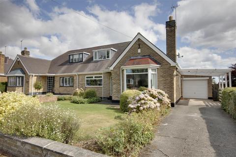 3 bedroom semi-detached bungalow for sale, Tranby Avenue, Hessle