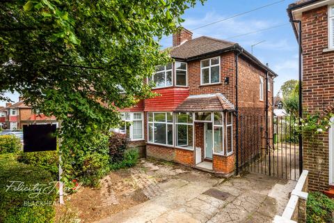 3 bedroom semi-detached house for sale, Kinlet Road, London