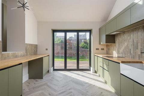 4 bedroom house for sale, Kensington House, Nether Edge S7