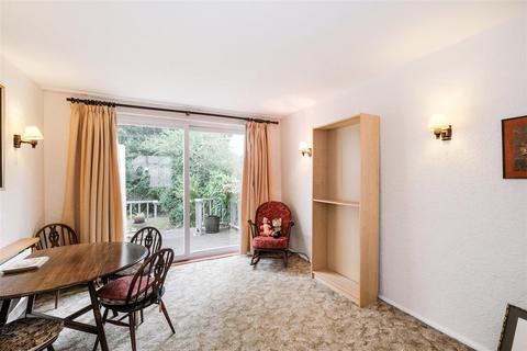 23 Rous Road, Buckhurst Hill, IG9 6BN