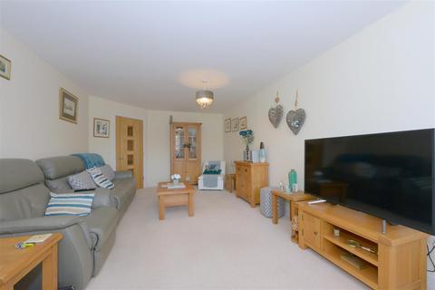 2 bedroom retirement property for sale, Summerfield Place, Wenlock Road, Shrewsbury