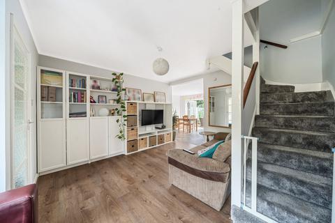 25 Crofton Close, Ottershaw, Chertsey, KT16 0LR