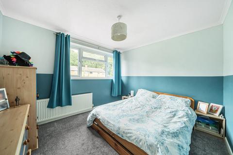 25 Crofton Close, Ottershaw, Chertsey, KT16 0LR