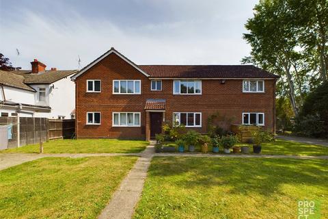 2 bedroom apartment for sale, Cambridge Road, Owlsmoor, Sandhurst, Berkshire, GU47