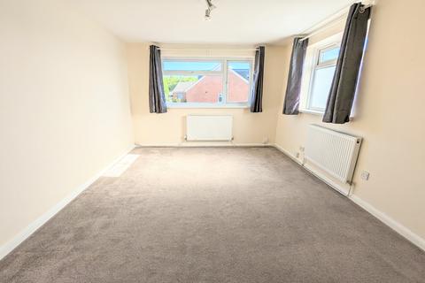 2 bedroom flat to rent, Brindley Avenue, High Wycombe, HP13