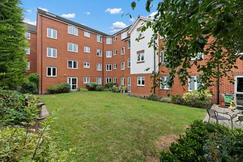 1 bedroom apartment for sale, Laburnum Court, Uxbridge, UB8