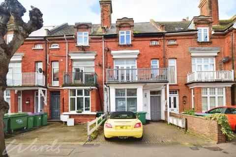 2 bedroom apartment to rent, Douglas Avenue Hythe CT21