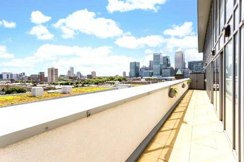 2 bedroom penthouse for sale, Lucienne Court, 72 Lindfield Street, Poplar, London, E14