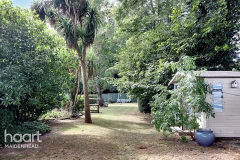 16 Bannard Road, Maidenhead, SL6 4NR
