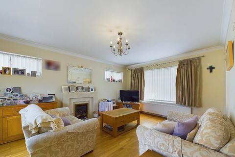 2a Montgomery Close, Sidcup, DA15 8RA