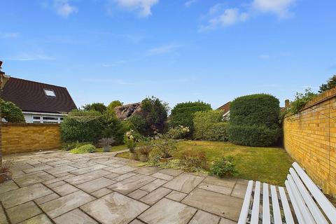 2a Montgomery Close, Sidcup, DA15 8RA