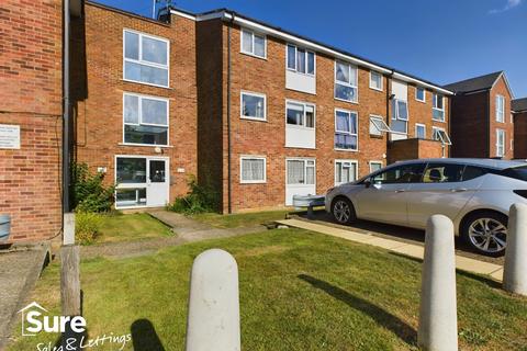 2 bedroom ground floor flat for sale, Burns Drive, Hemel Hempstead, Hertfordshire, HP2