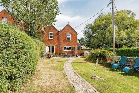 4 bedroom cottage for sale, Lugg Bridge,  Hereford,  HR1