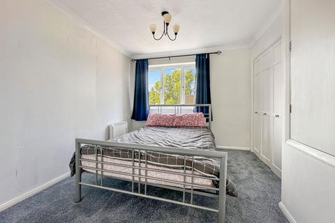 6 Ryde Drive, Stanford-le-hope, SS17 0DR