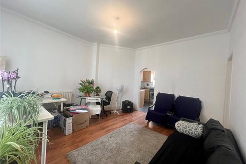 3 bedroom maisonette to rent, The Highway, London, E1W