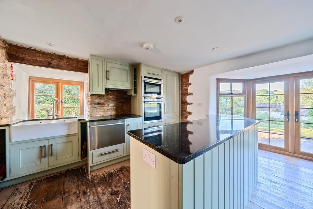 Fitted Kitchen