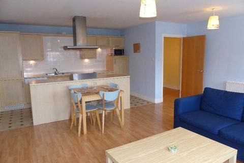 3 bedroom flat to rent, Hopetoun Street, Edinburgh EH7