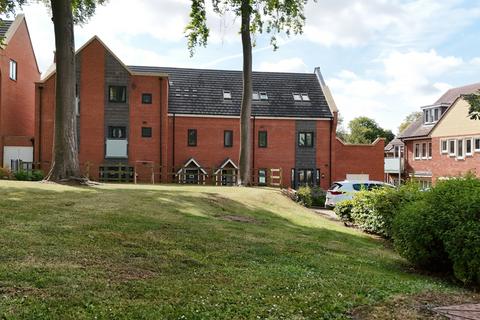 2 bedroom apartment for sale, Kennedy Avenue, High Wycombe, Buckinghamshire